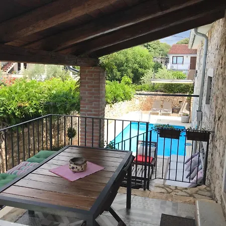 In - Istrien 43260 Holiday home *